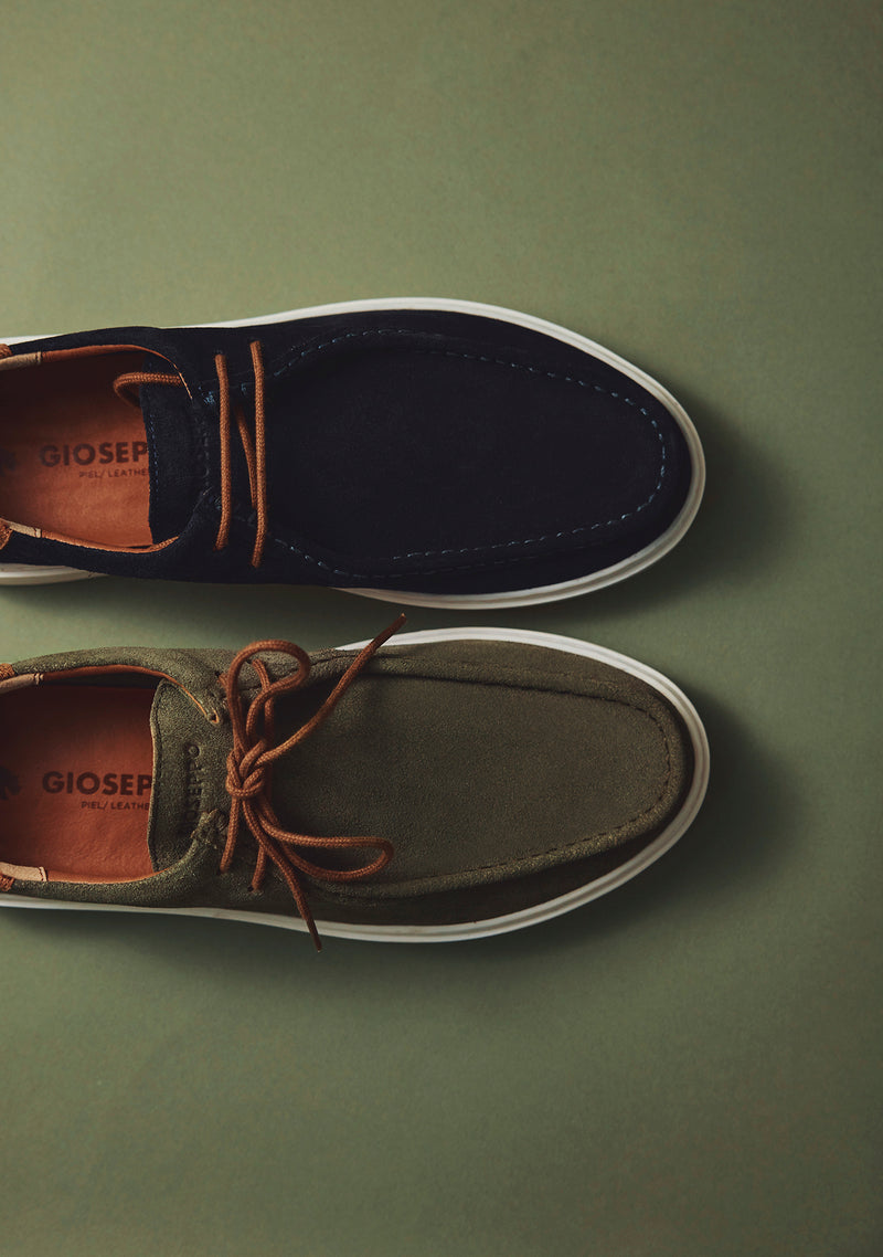 SNEAKERS WALLABEE PELLE SCAMOSCIATA UYO