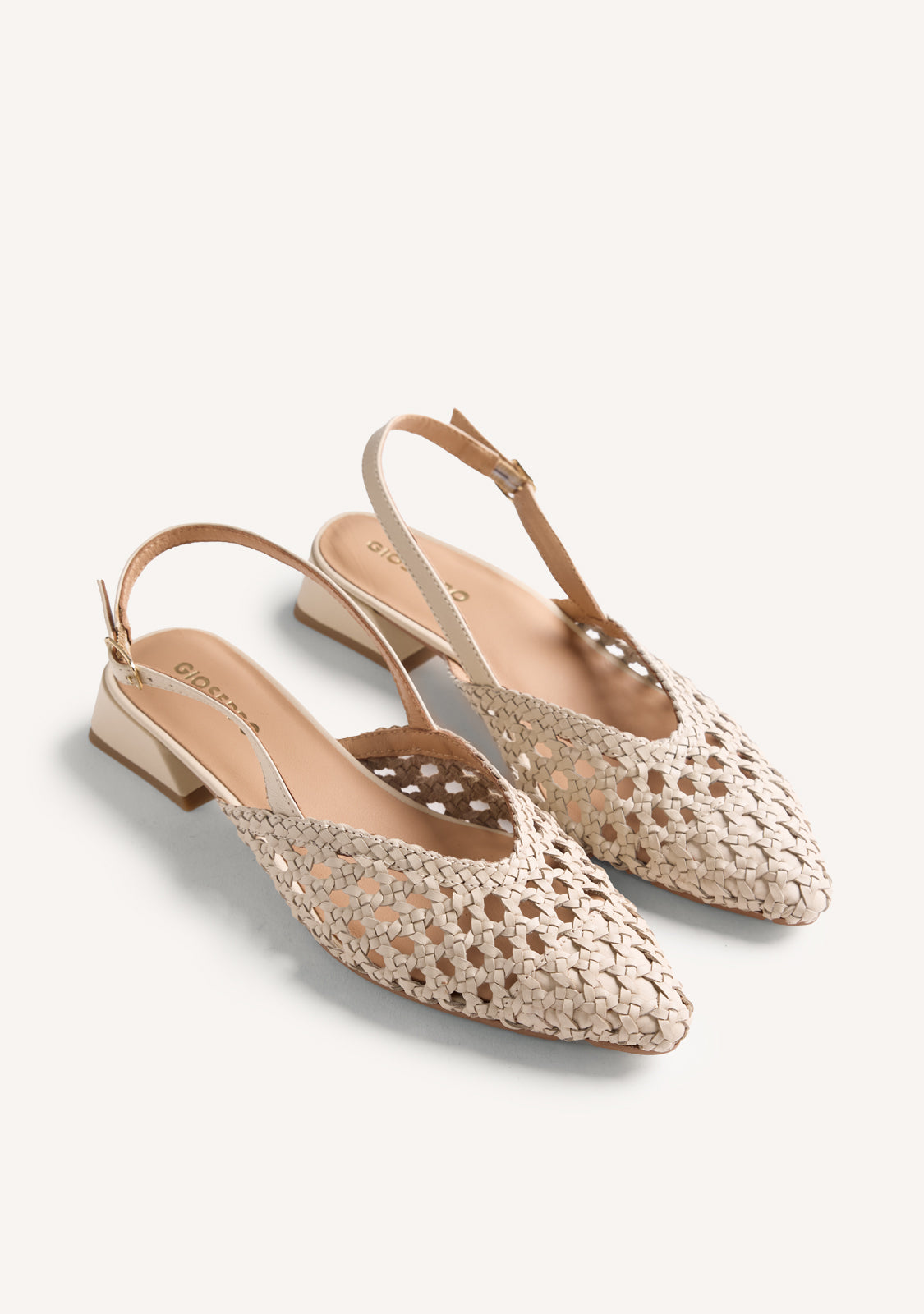SAPATOS DE SALTO CANCANHAR ABERTO COURO ENTRANÇADO KIPILI