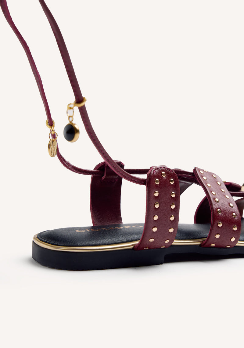 SANDALIAS PIEL ABALORIOS Y ANILLO MARSABIT