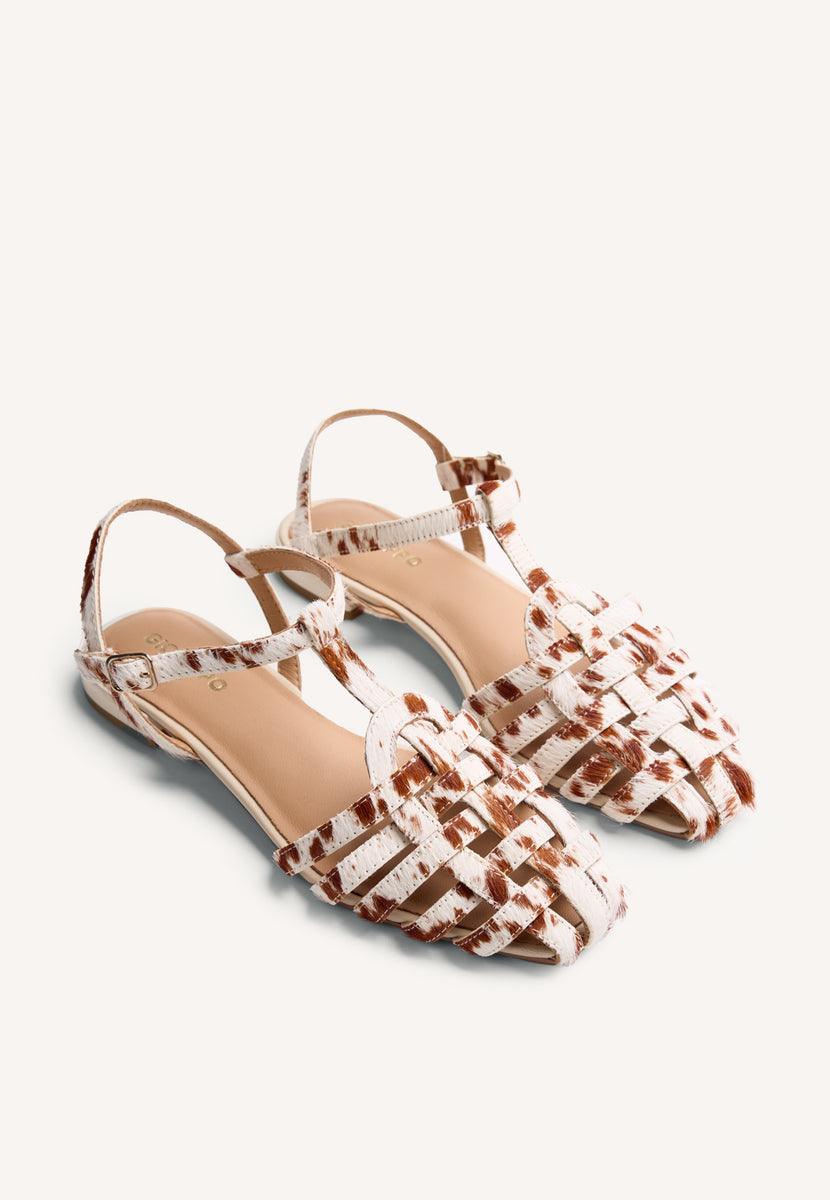 SANDALIAS CANGREJERAS PIEL ESTAMPADO ANIMAL MAKUYU