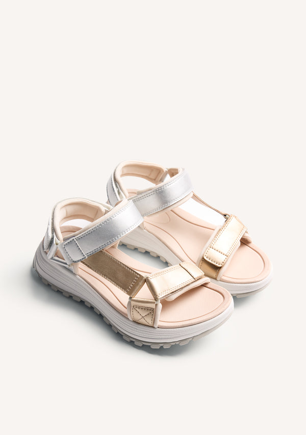 SHINY CALIFORNIAN SANDALS OYUGIS