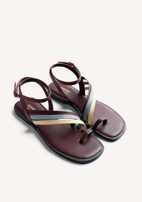 LEATHER SANDALS BY MARÍA G. DE JAIME