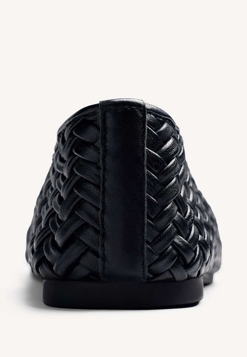 BLACK BRAIDED LEATHER BALLET FLATS