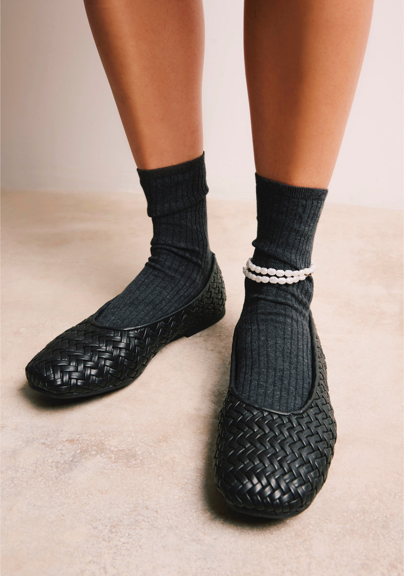 BLACK BRAIDED LEATHER BALLET FLATS