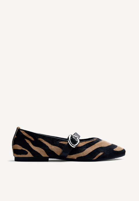 ANIMAL PRINT LEATHER BALLET FLATS