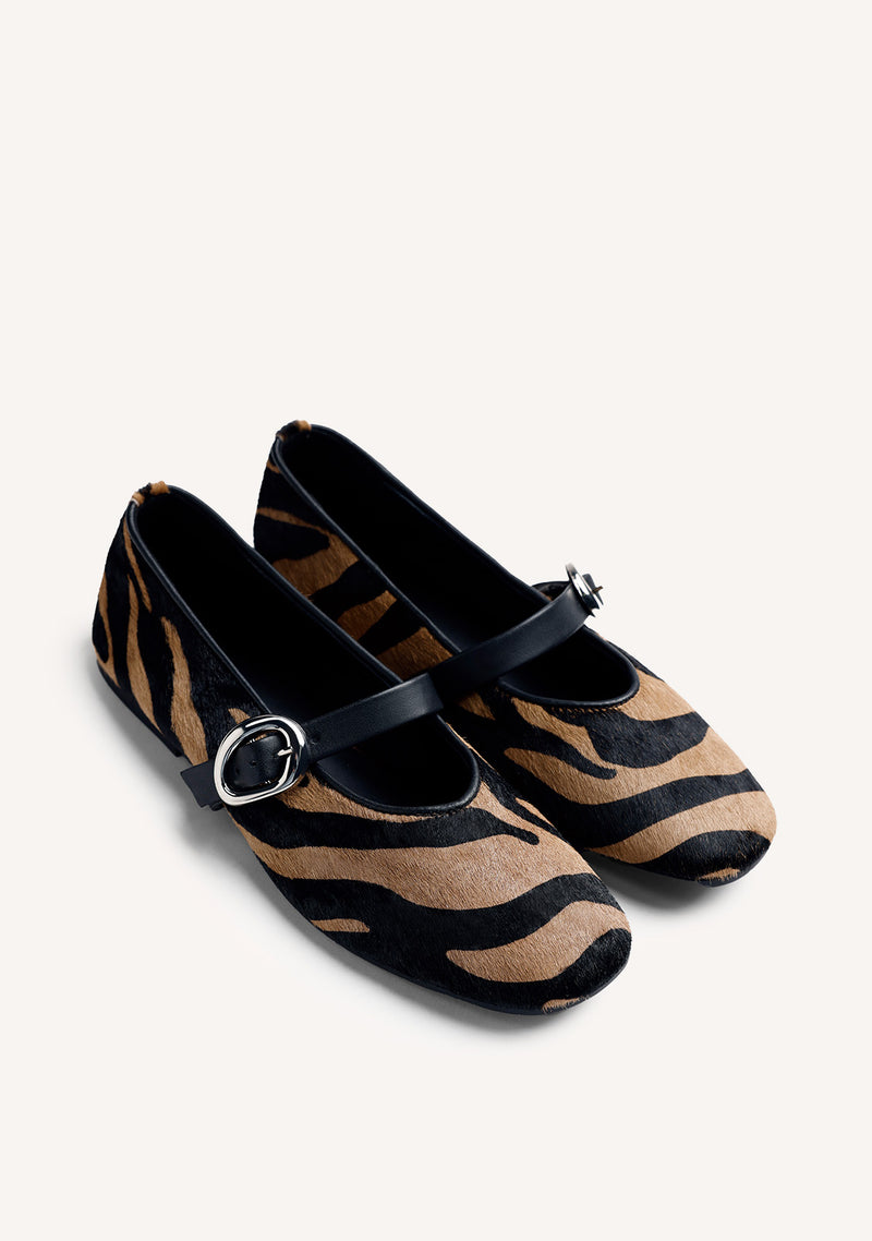 ANIMAL PRINT LEATHER BALLET FLATS
