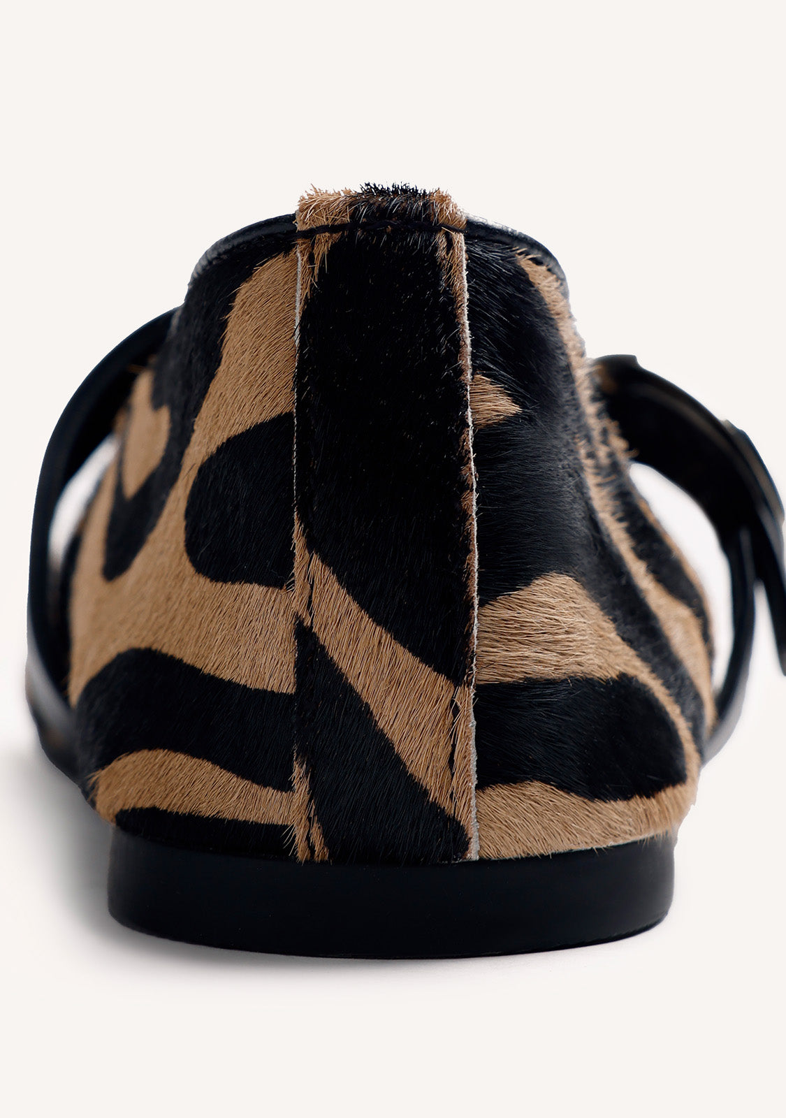 ANIMAL PRINT LEATHER BALLET FLATS