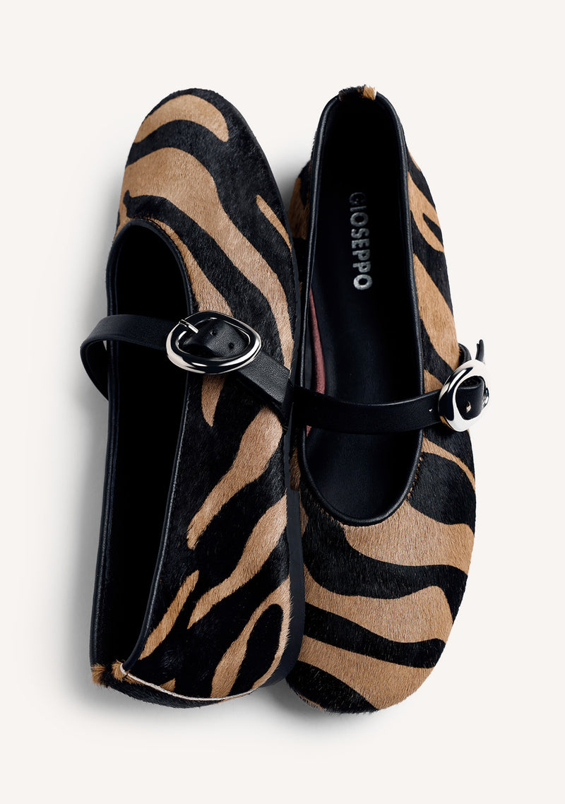 ANIMAL PRINT LEATHER BALLET FLATS