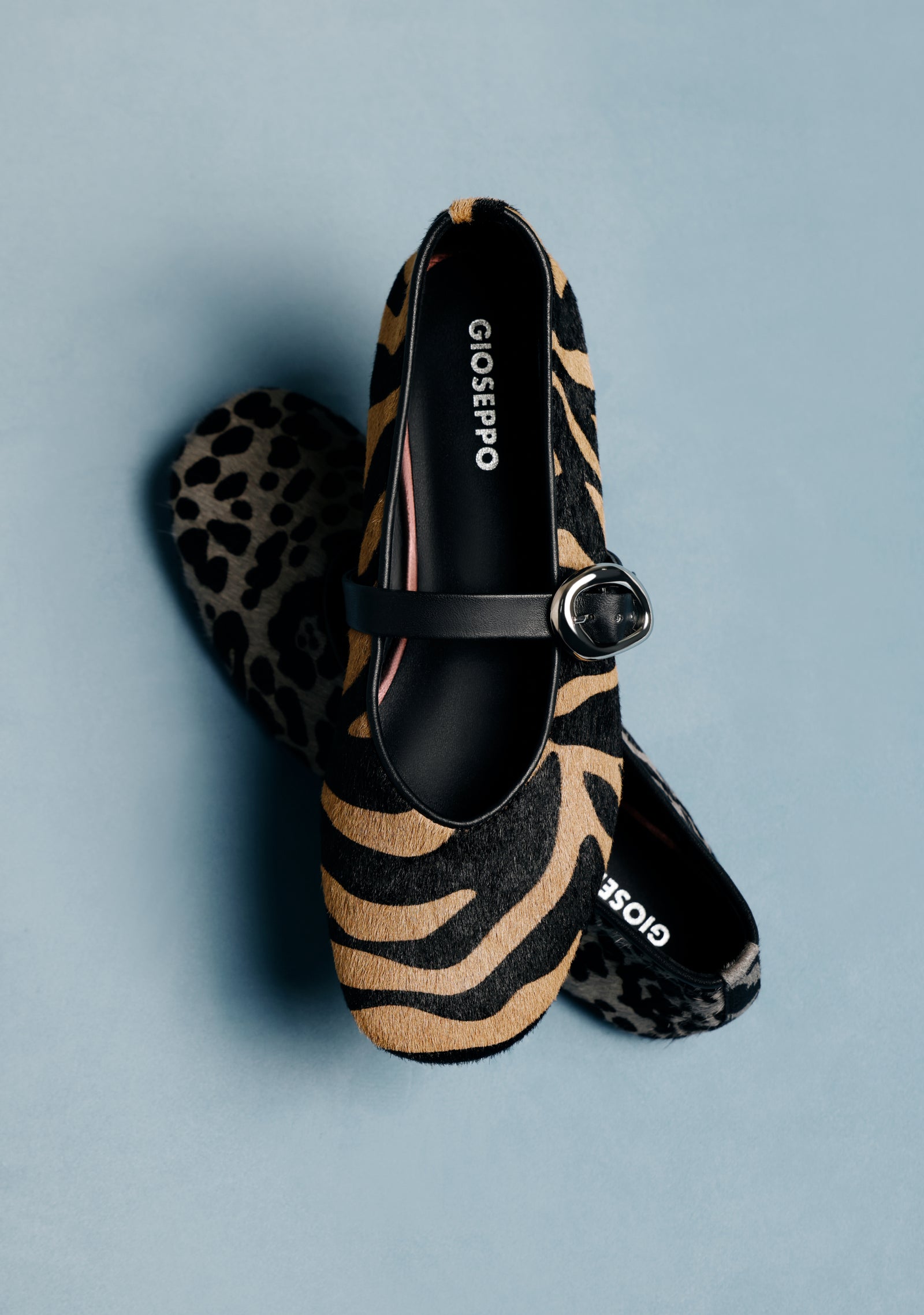 ANIMAL PRINT LEATHER BALLET FLATS