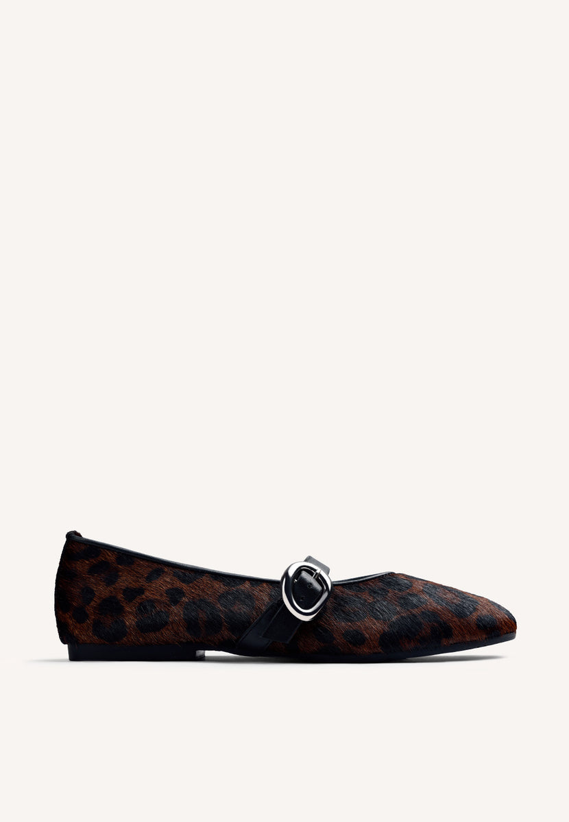 ANIMAL PRINT LEATHER BALLET FLATS