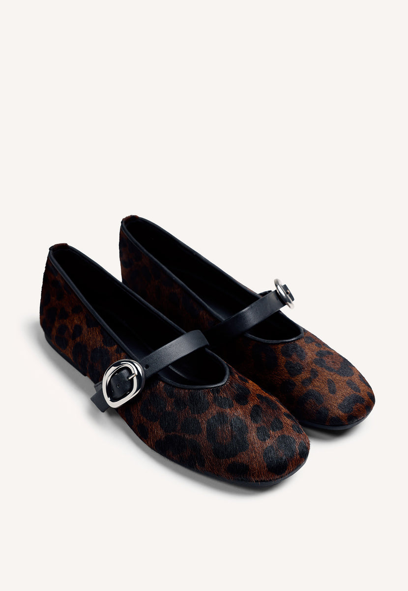 ANIMAL PRINT LEATHER BALLET FLATS