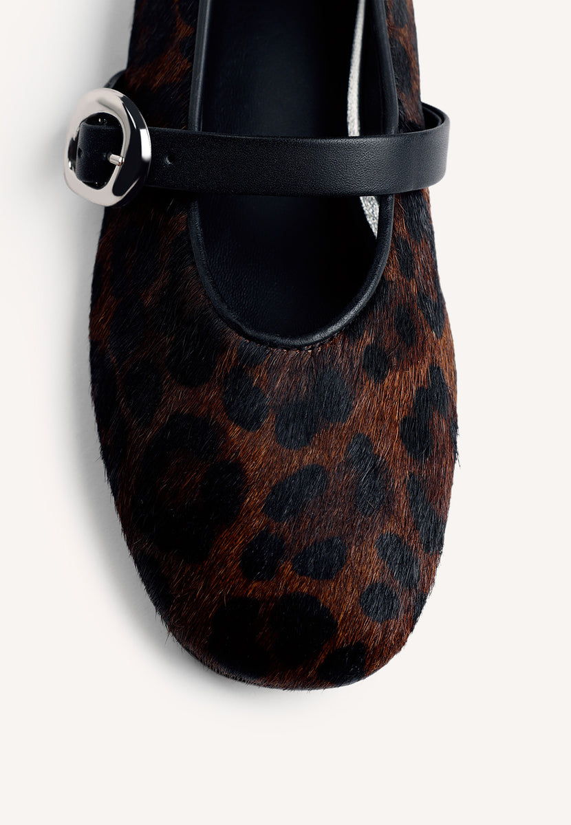 ANIMAL PRINT LEATHER BALLET FLATS