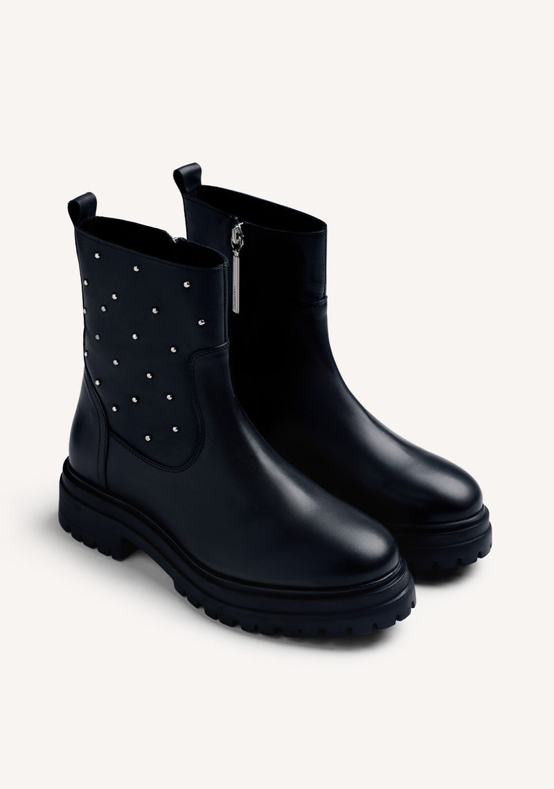 BLACK LEATHER ANKLE BOOTS WITH STUDS