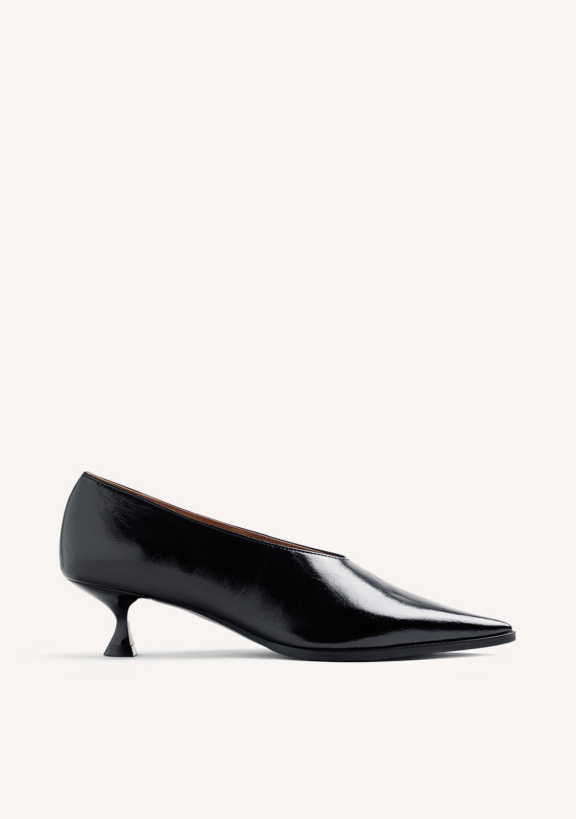 BLACK HEEL SHOES