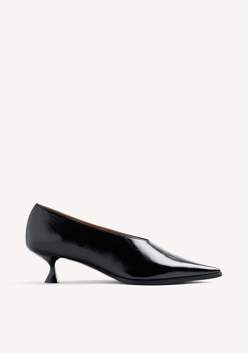 BLACK HEEL SHOES