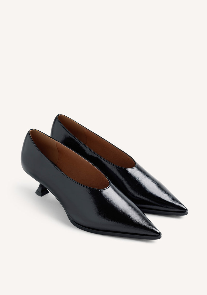 BLACK HEEL SHOES