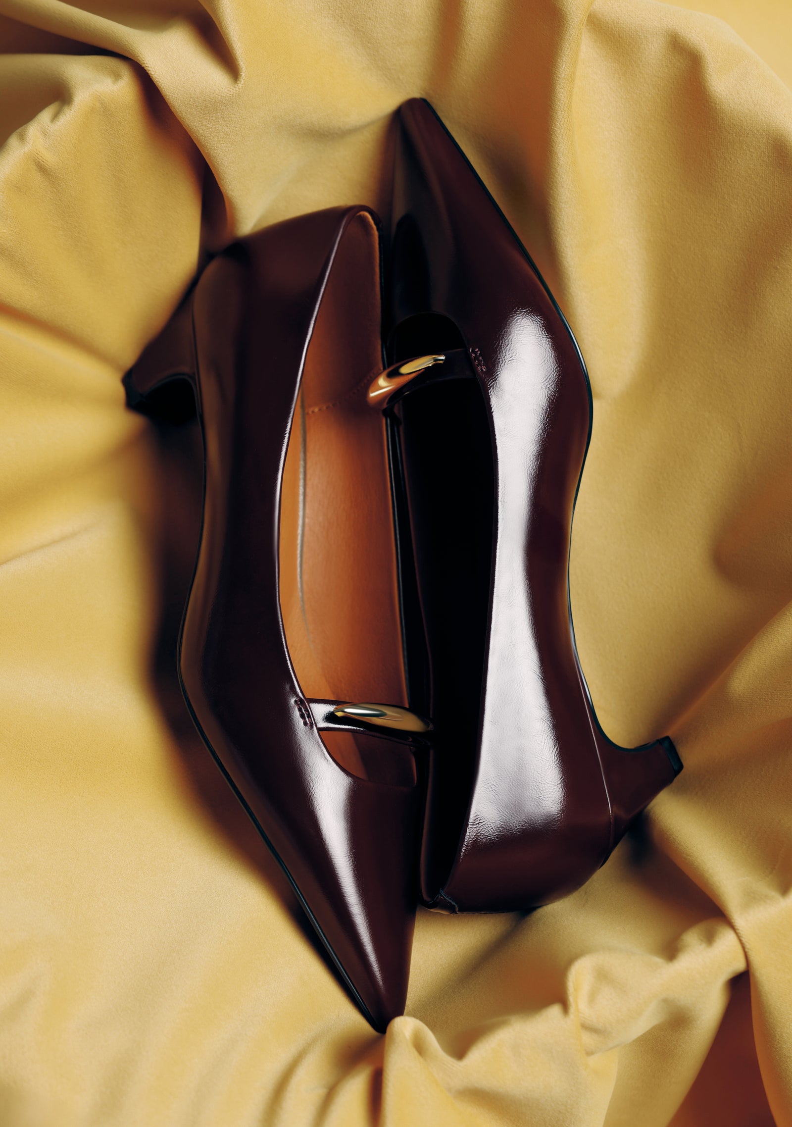 BURGUNDY PATENT EFFECT HEEL SHOES