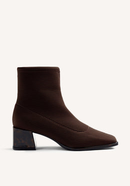 BROWN ELASTIC ANKLE BOOTS
