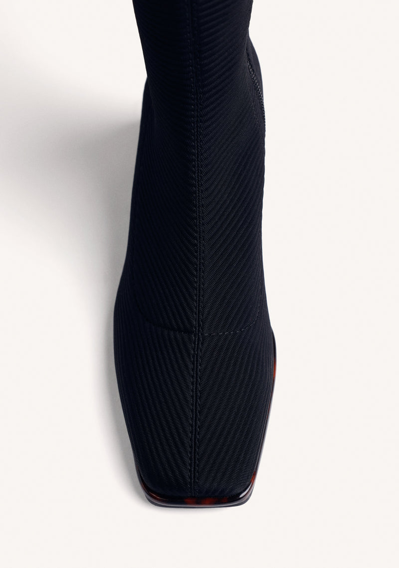 BLACK HIGH ELASTIC BOOTS
