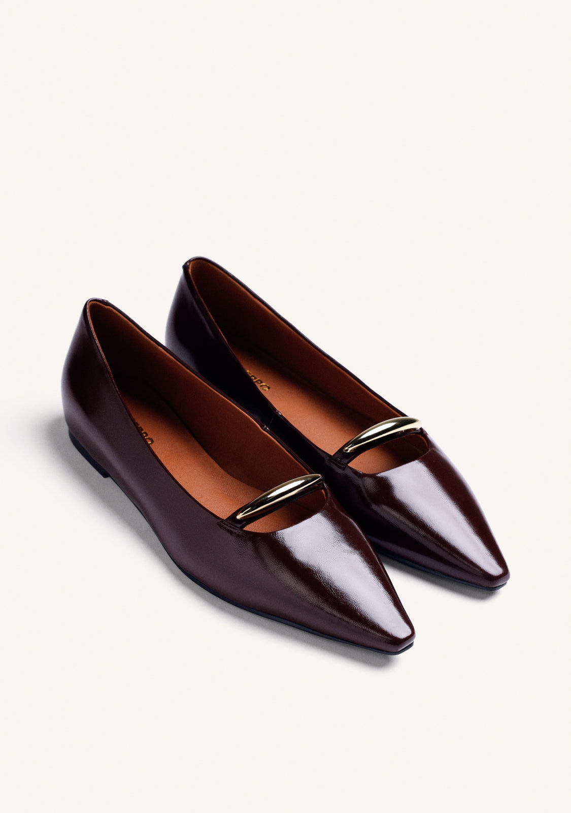 BURGUNDY PATENT LEATHER WEDGED BALLET FLATS