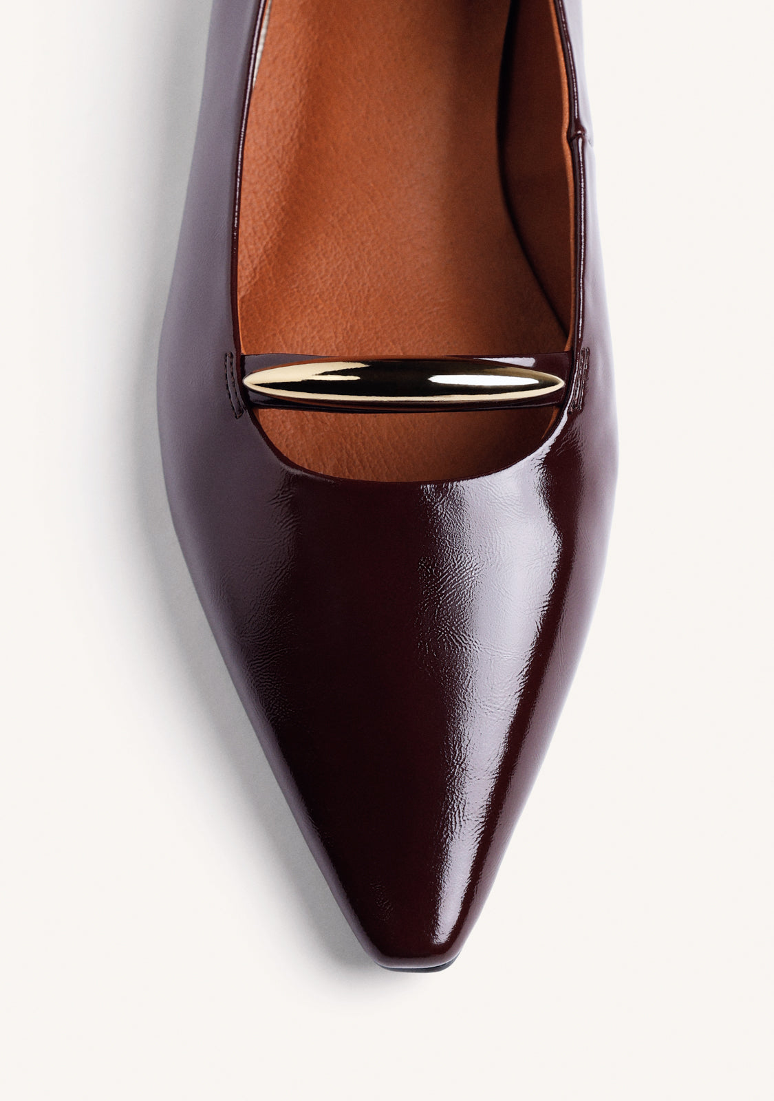 BURGUNDY PATENT LEATHER WEDGED BALLET FLATS