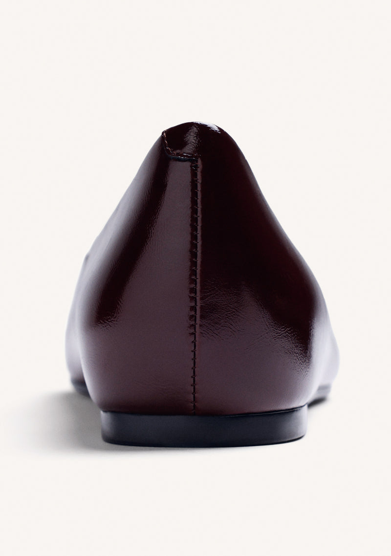 BURGUNDY PATENT LEATHER WEDGED BALLET FLATS