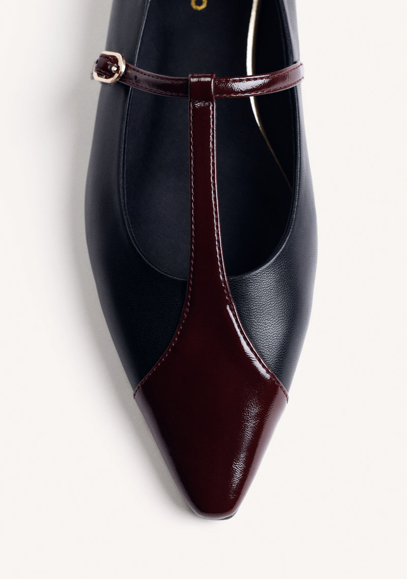 BLACK LEATHER WEDGE BALLET FLATS