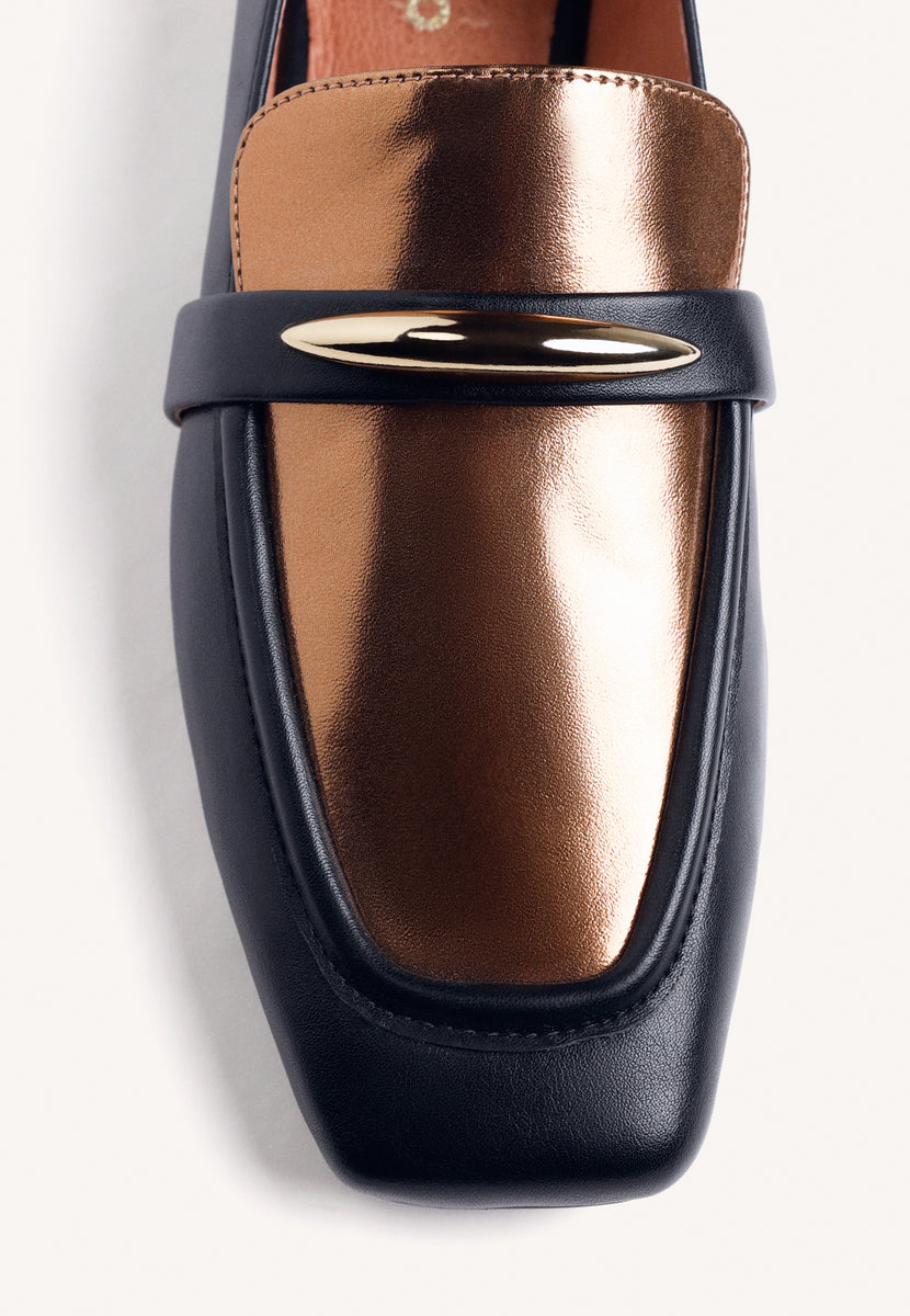 MOCASINES NEGRO PIEL CONTRASTES