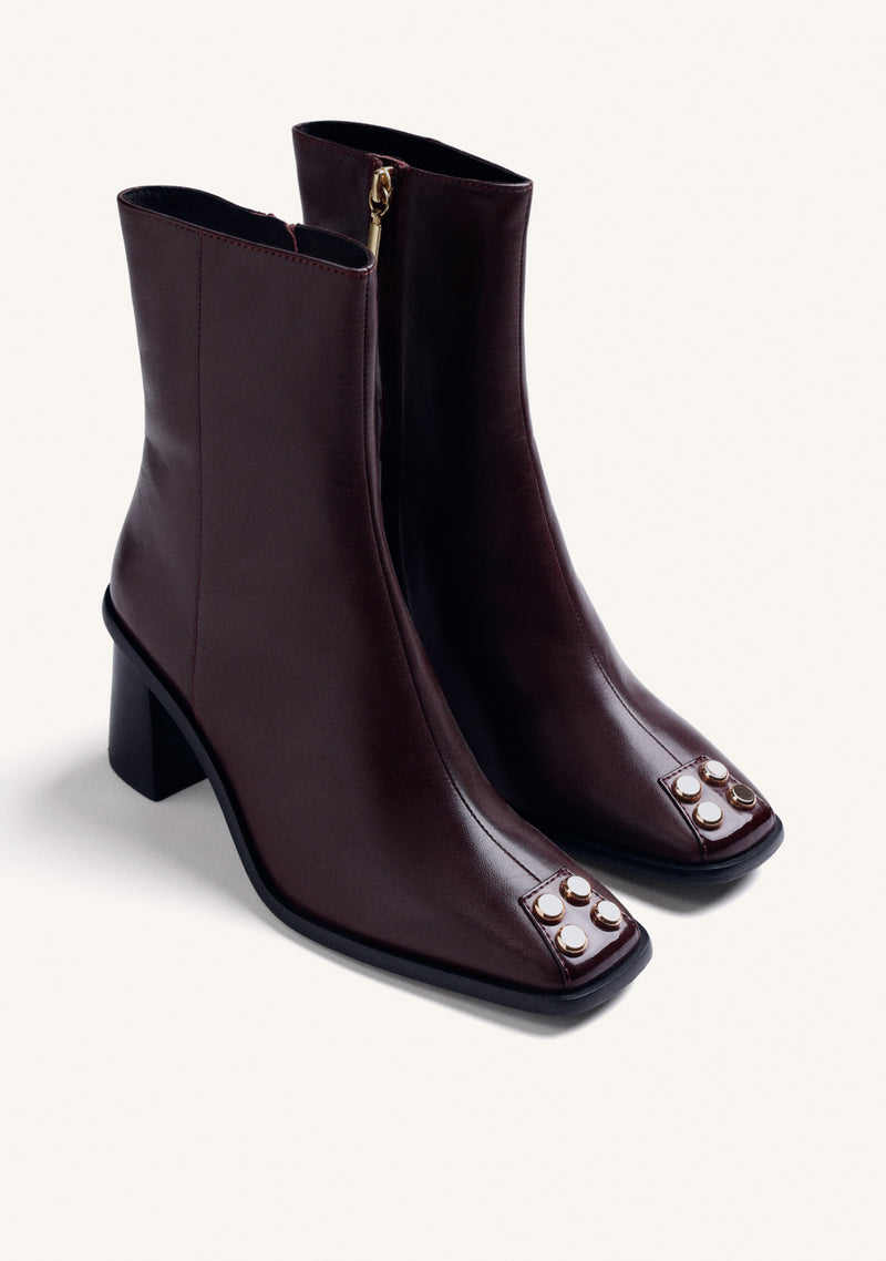 BURGUNDY LEATHER ANKLE BOOTS WITH STUDS