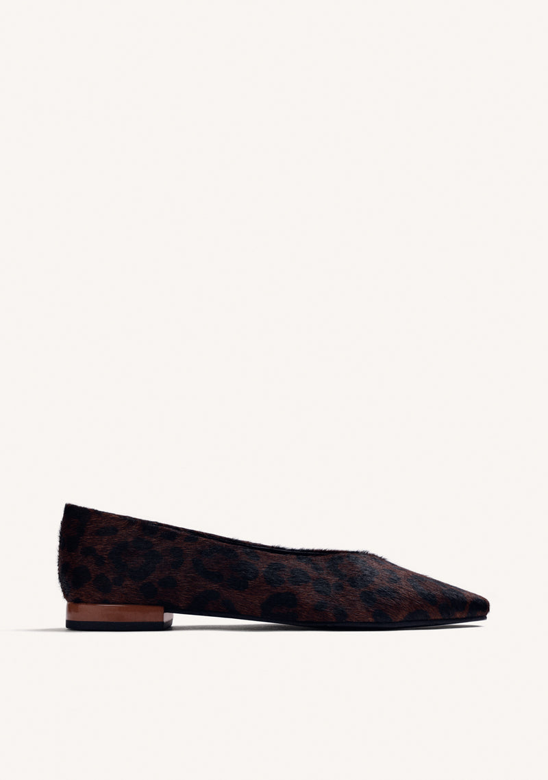 LEATHER ANIMAL PRINT BALLET FLATS