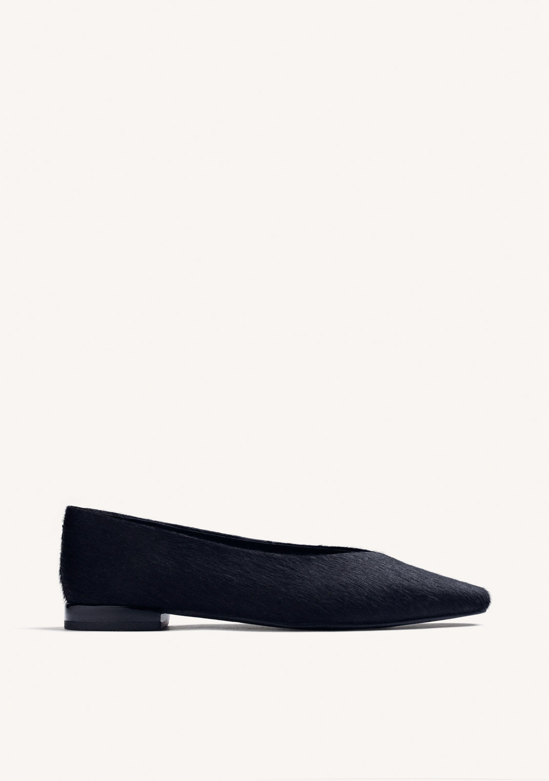BLACK LEATHER BALLET FLATS