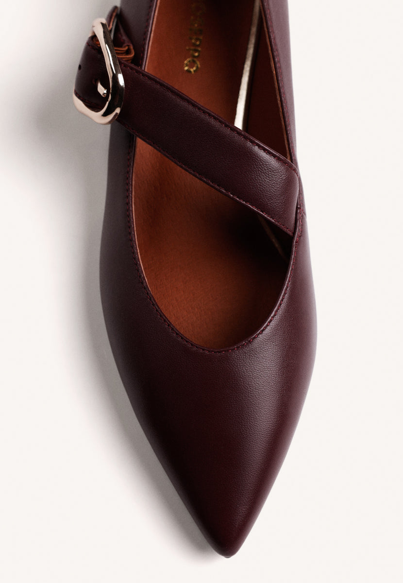 BURGUNDY LEATHER BALLET FLATS WITH BUCKLE