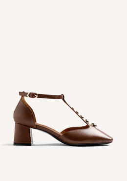 BROWN HEEL SHOES WITH STUDS