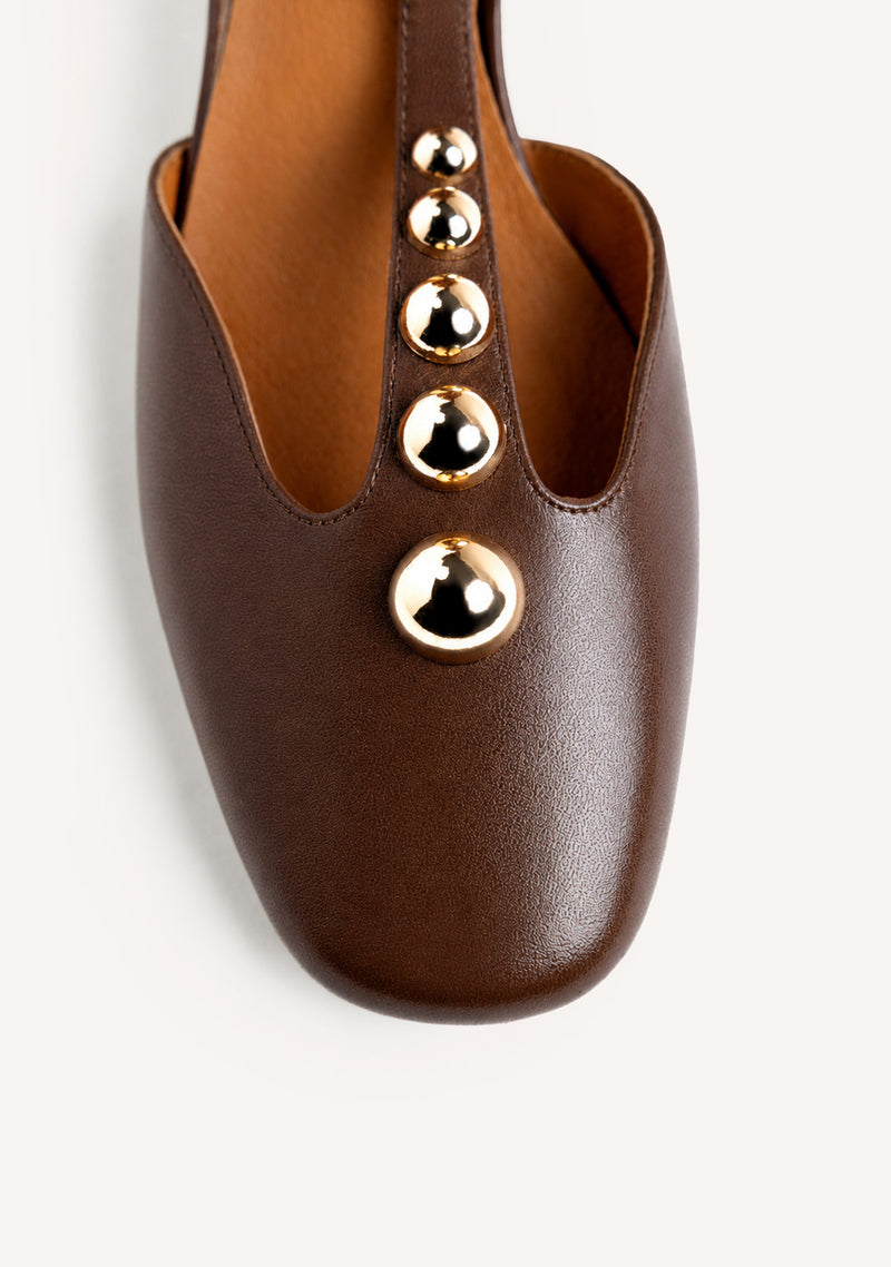 BROWN HEEL SHOES WITH STUDS