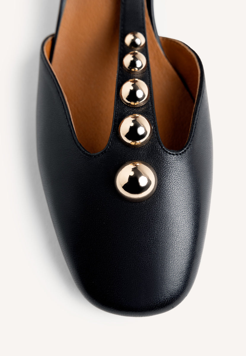 SCARPE TACCO NERE CON BORCHIE