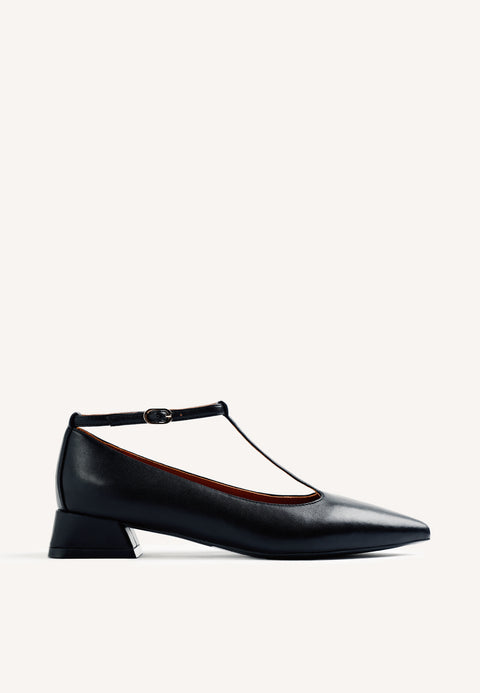 SCARPE CON TACCO NERE