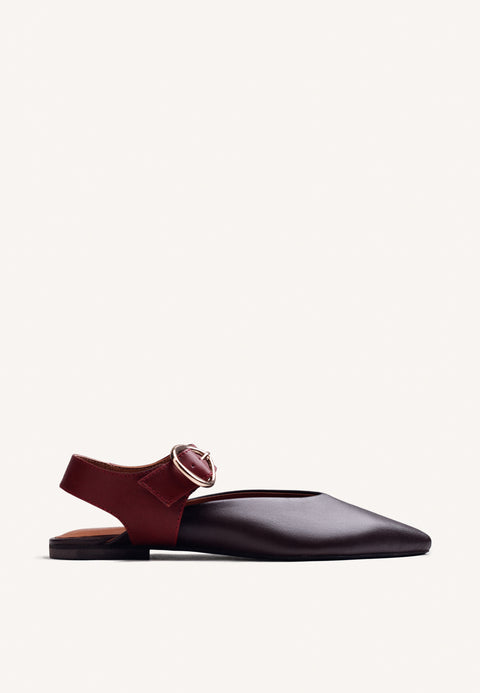 BROWN LEATHER BACKLESS BALLERINAS
