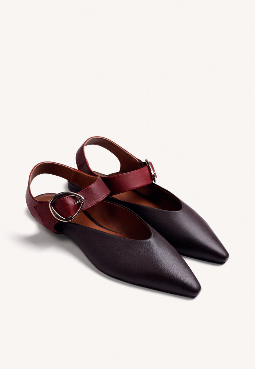 BROWN LEATHER BACKLESS BALLERINAS