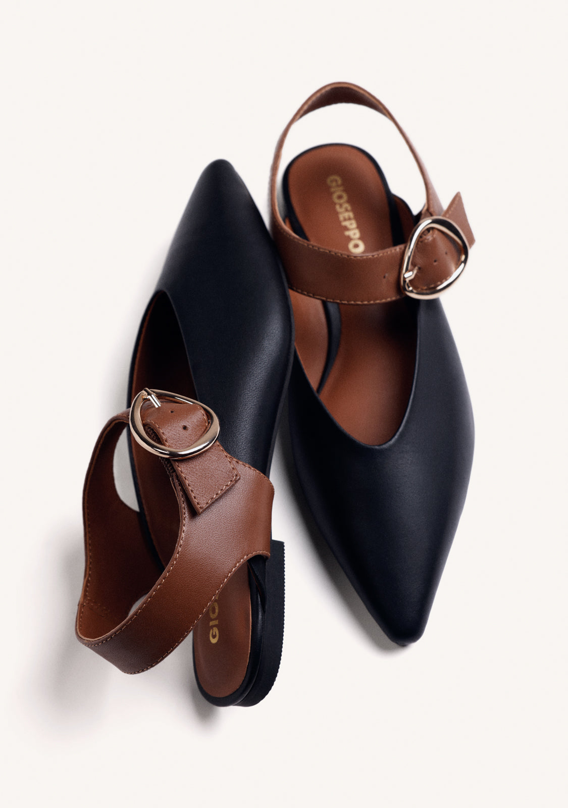 BLACK LEATHER BACKLESS BALLET FLATS