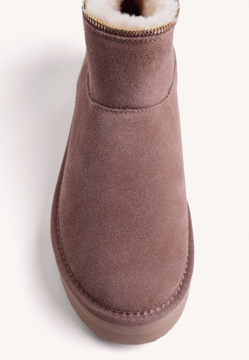 AUSTRALIAN LEATHER BOOTS WITH ZIPPER