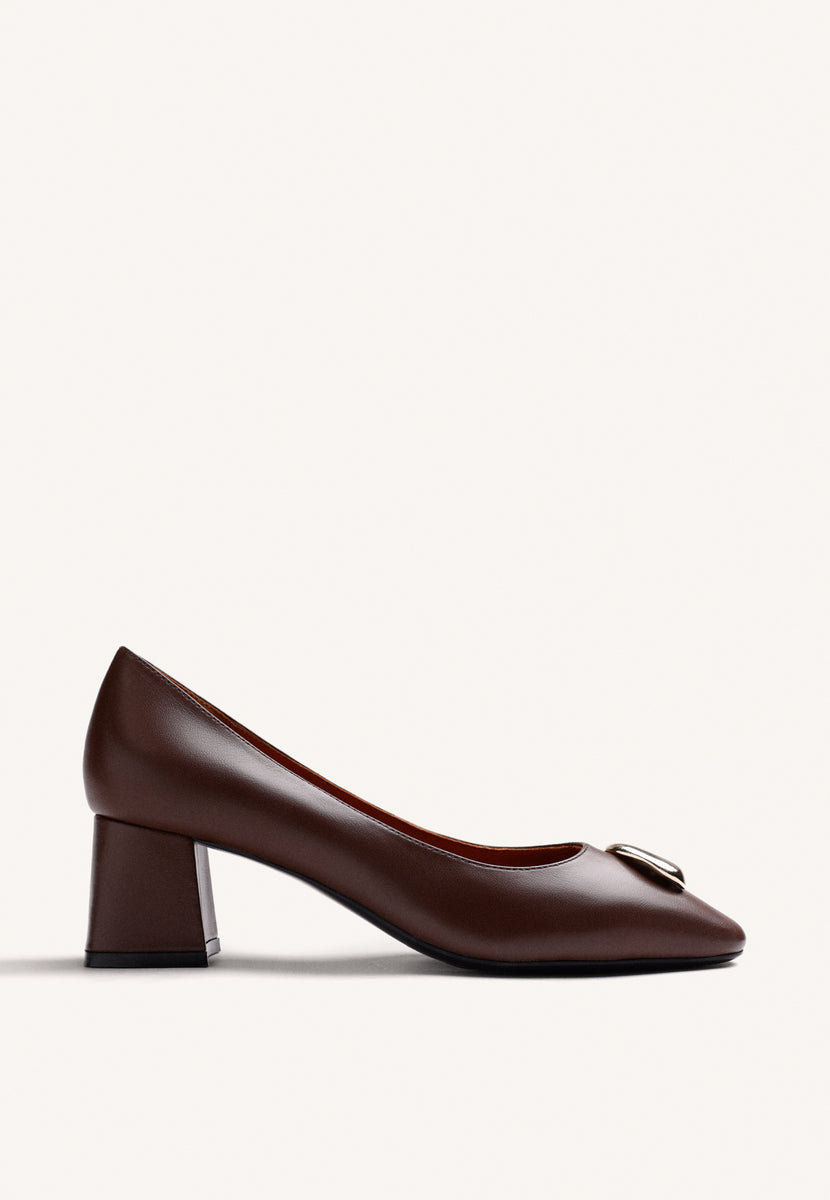 BROWN HEEL SHOES WITH JEWEL