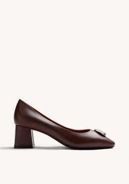 BROWN HEEL SHOES WITH JEWEL