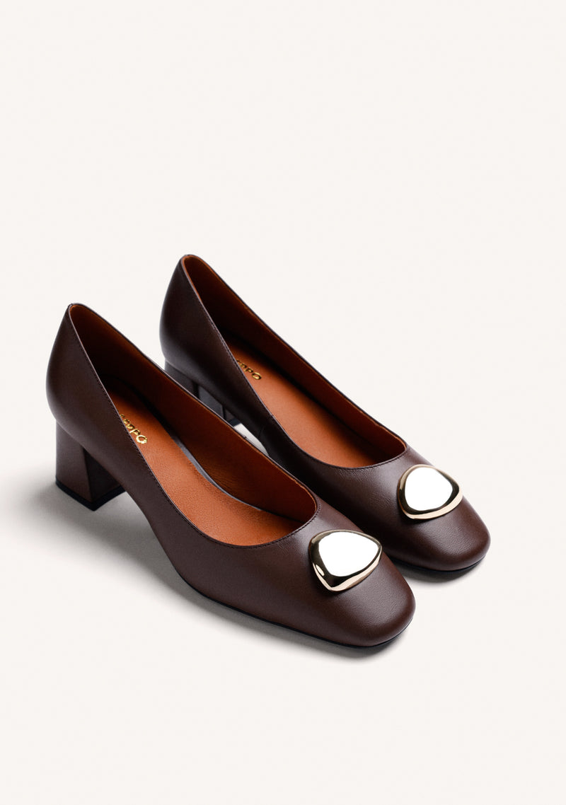 BROWN HEEL SHOES WITH JEWEL