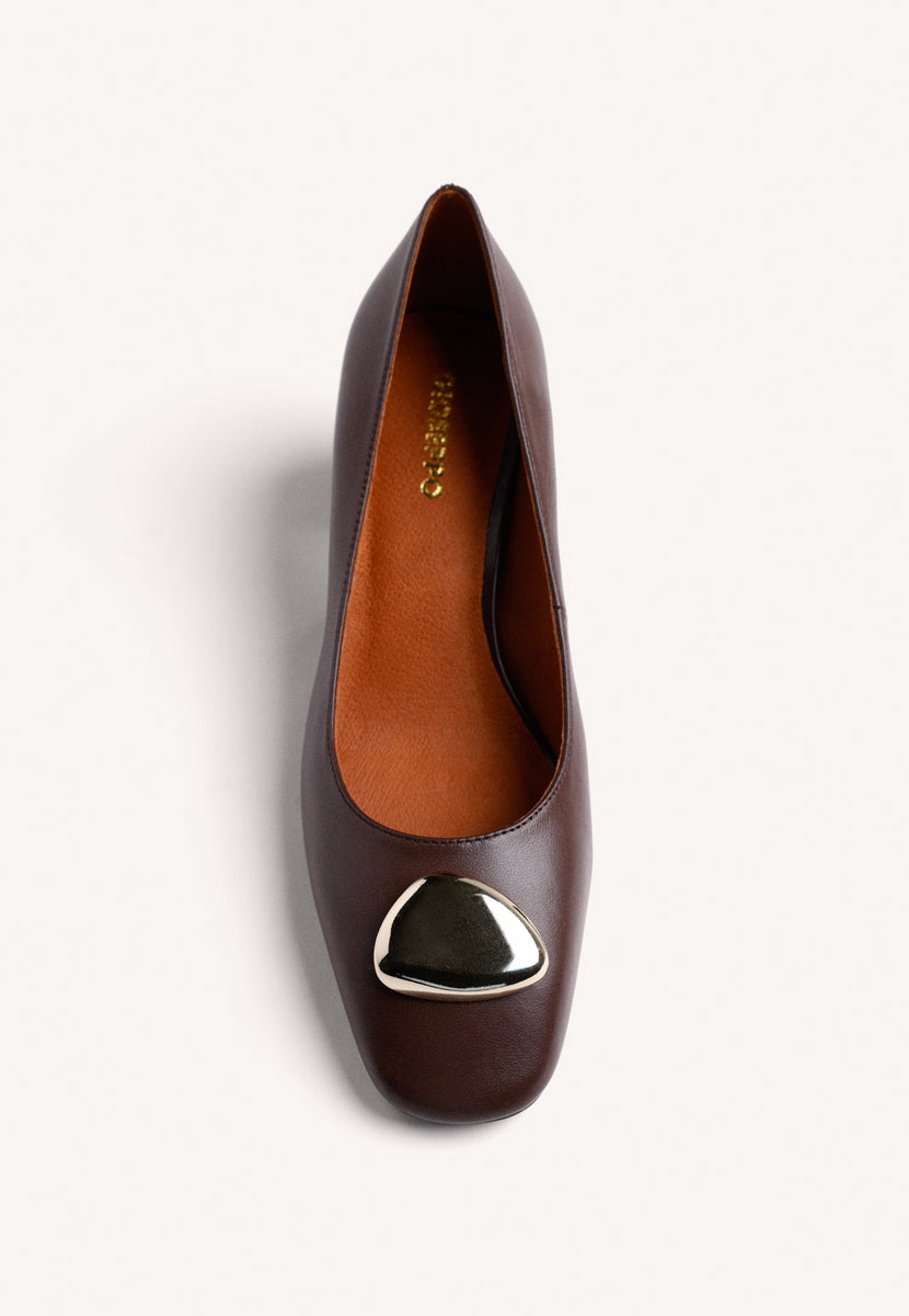 BROWN HEEL SHOES WITH JEWEL