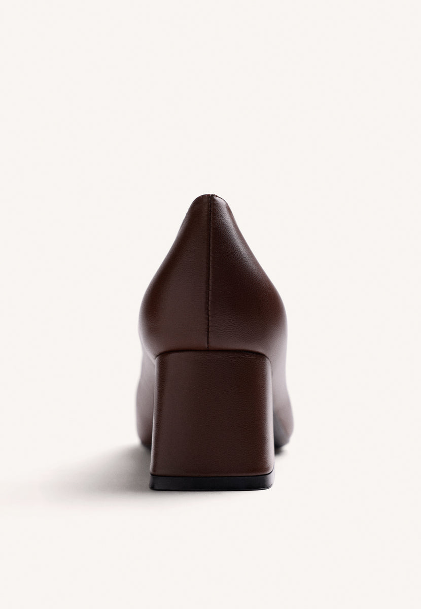 BROWN HEEL SHOES WITH JEWEL