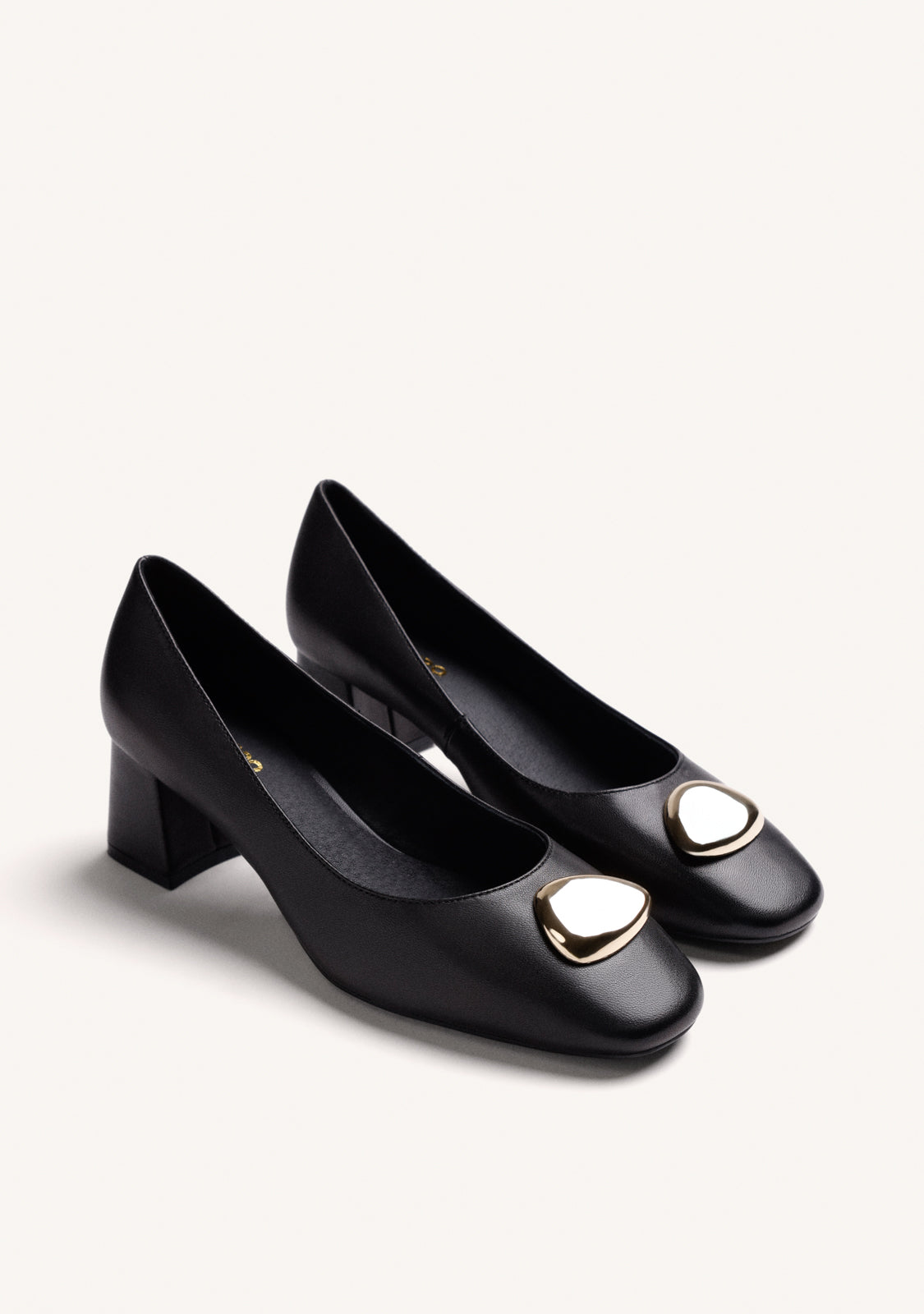 BLACK LEATHER HEEL SHOES WITH JEWEL