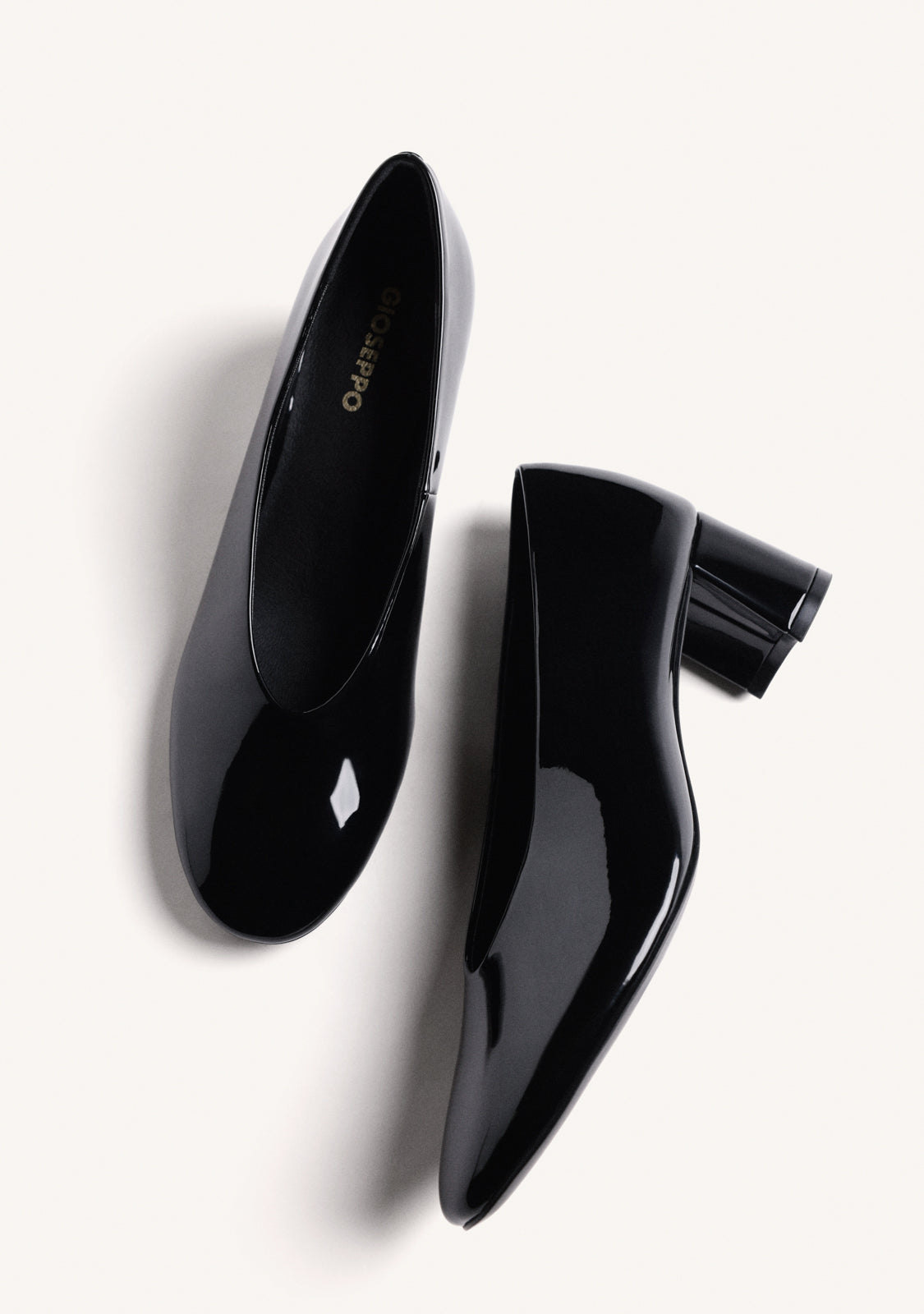 BLACK PATENT EFFECT HEEL SHOES