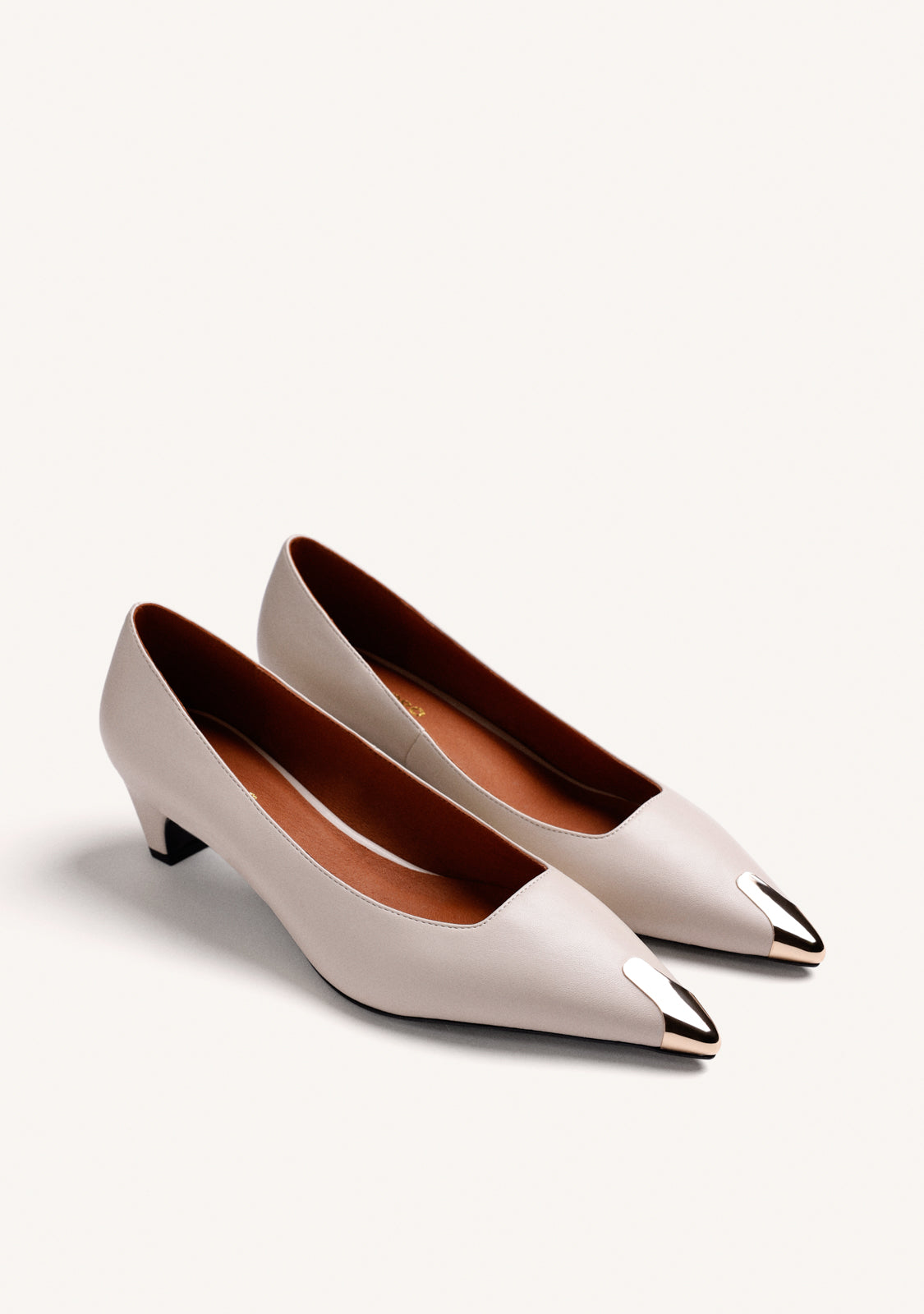 CREAM HEEL SHOES