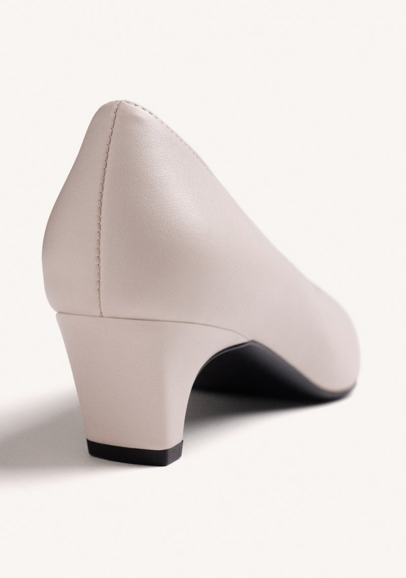 CREAM HEEL SHOES