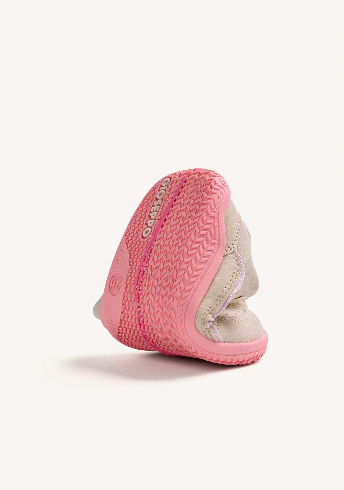 BAREFOOT SNEAKERS IN BEIGE AND PINK
